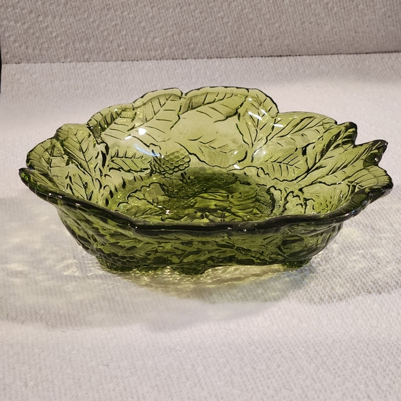 Vintage Indiana Glass Loganberry Green Glass Candy Dish Cottagecore Trinket Dish - Picture 3 of 10